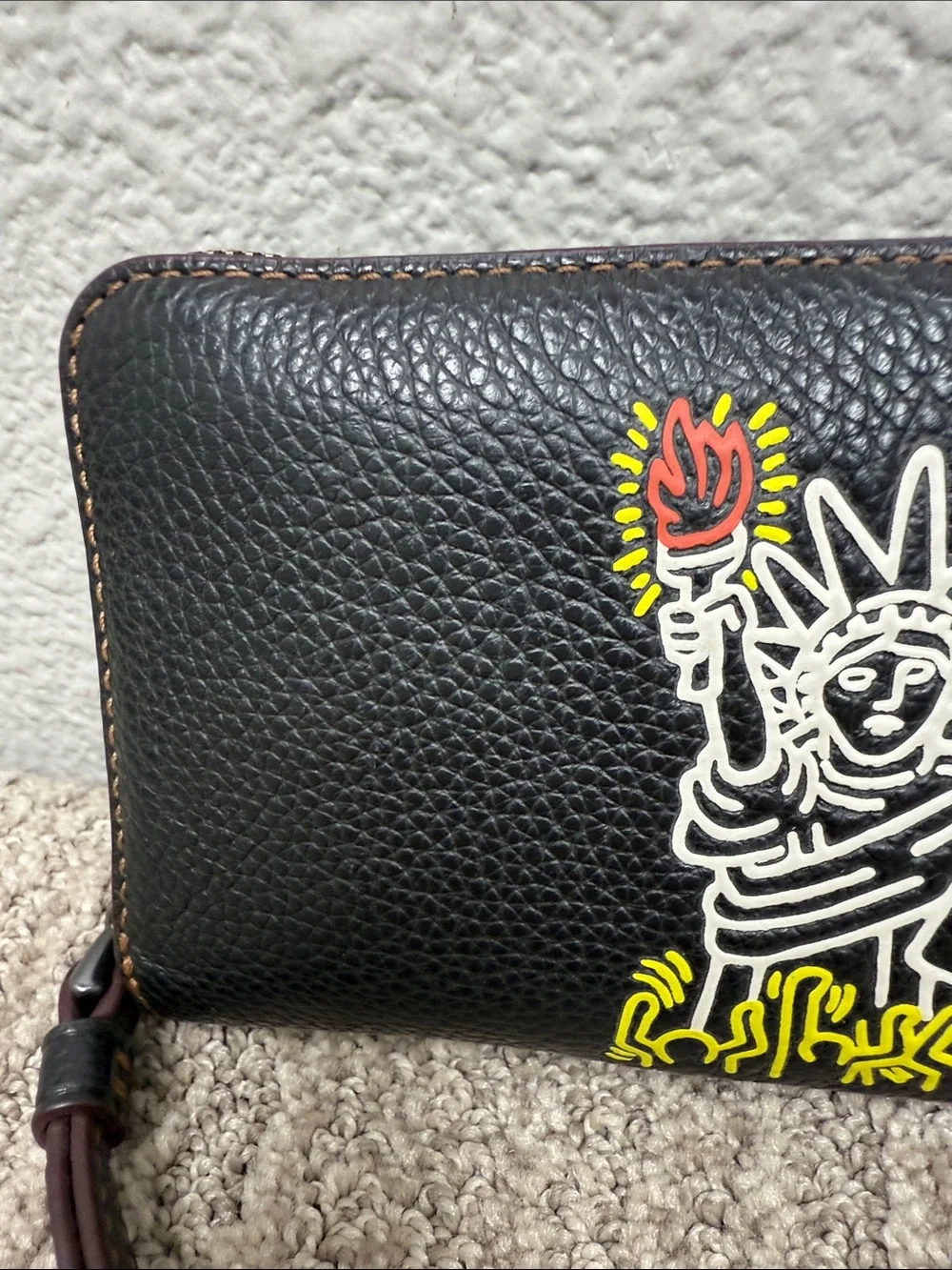 Rare Coach X Black Leather Keith Haring Wristlet Wallet Statue of Liberty